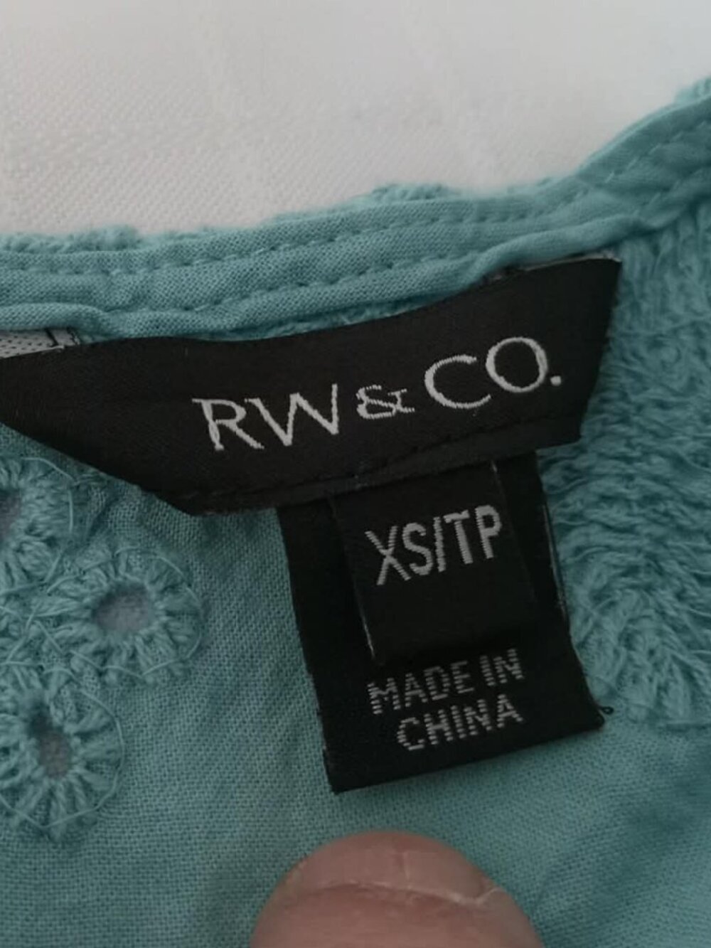 Vintage RW&CO. turquoise floral English lace long and puffy sleeves blouse - Picture 8 of 16